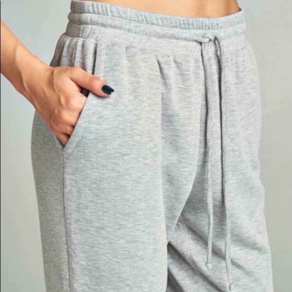 NWOT heather gray Cherish joggers. Size Small.